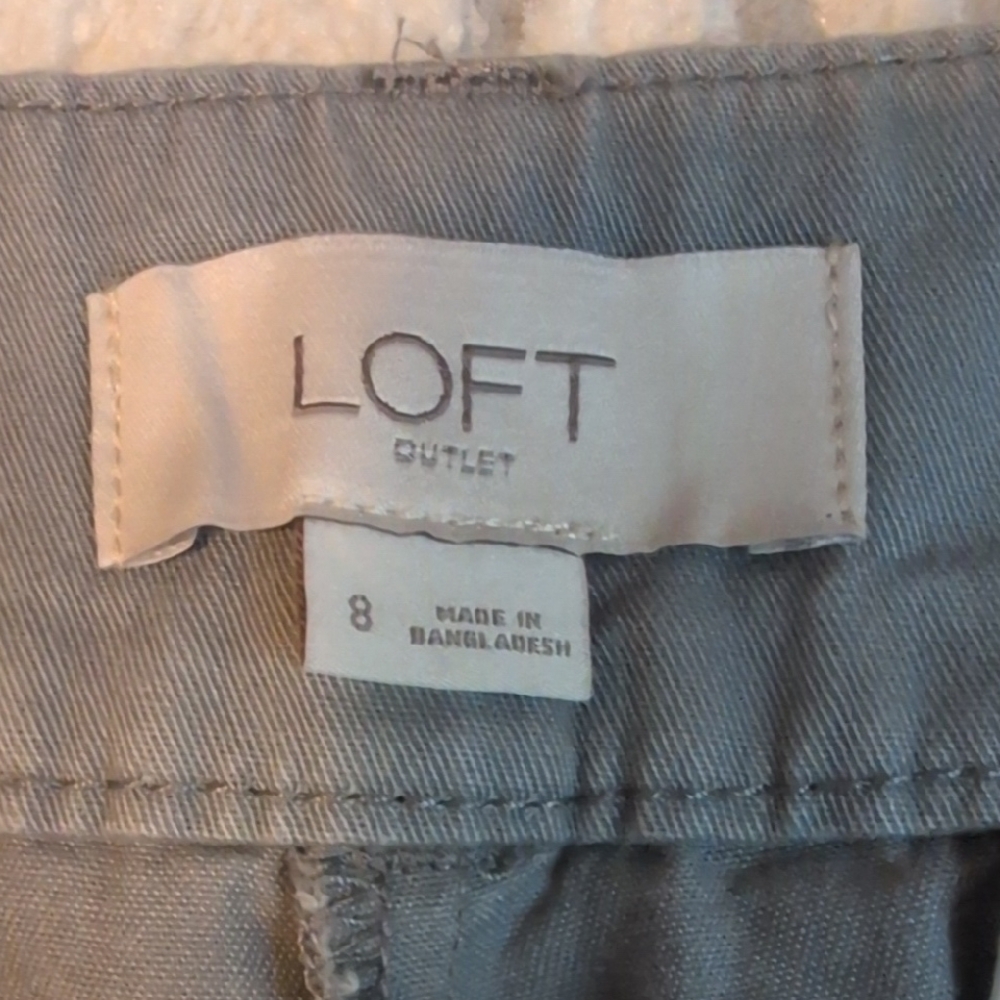 LOFT Grey Women's Shorts - Picture 2 of 4